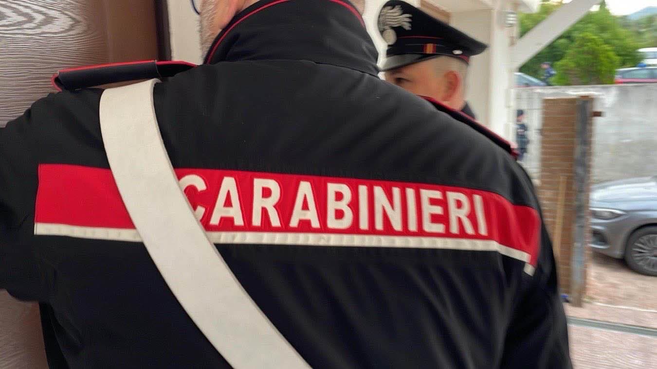 Scopre il tradimento, così lo narcotizza e lo evira nel sonno: il caso nel Salernitano
