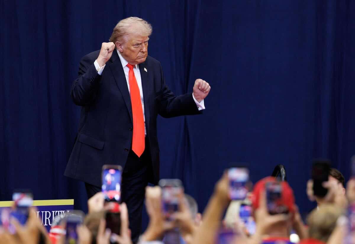 Trump aggira il Congresso per autorizzare la guerra in Iran: «Ostilità finite». E minaccia Cuba: «Portaerei pronte allo scalo»- La diretta